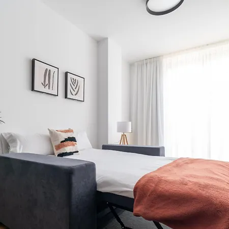 Deluxe By Urzaiz * Vigo